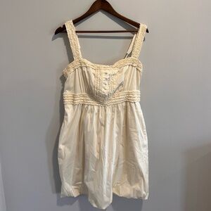 BCBGMAXAZRIA Bubble Hem Dress Size Large Ivory Ruffles
